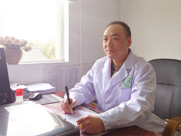 陈宇-1.jpg